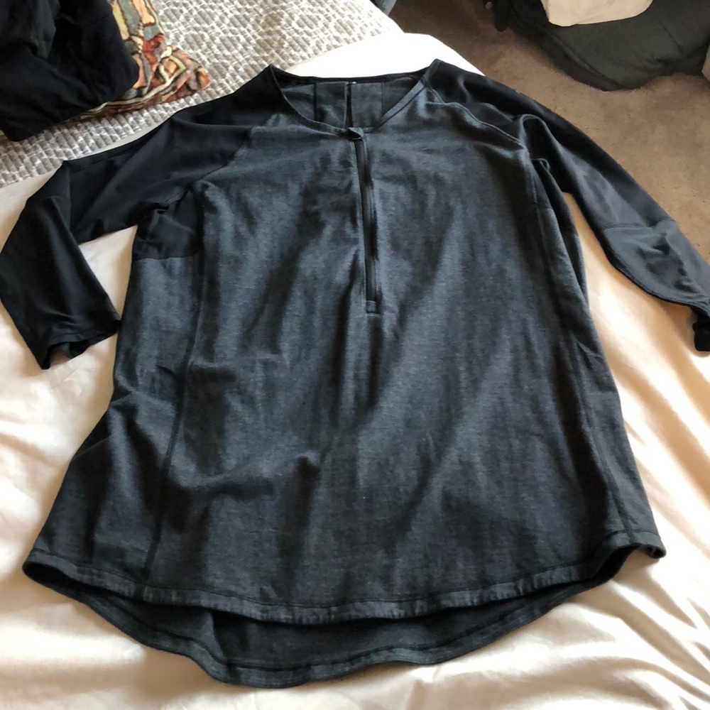 Lululemon Women’s Quarter Sleeve Shirt